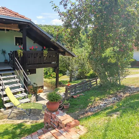Apartma Med Vinogradi * Lendva